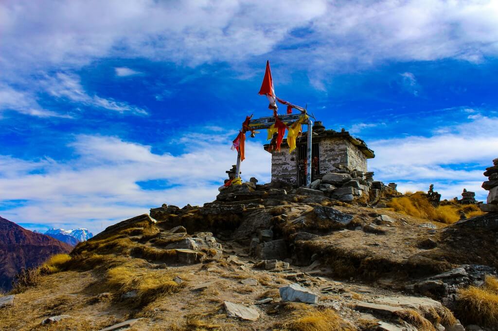 Temple at Chandrashila Peak